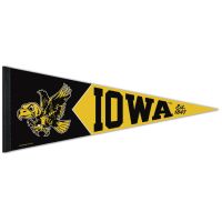 Iowa Hawkeyes / Vintage Collegiate Premium Pennant 12" x 30"